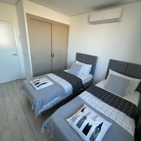 Ocean Garden Sunset - Heated Swimming Pool Free Wifi Apartment