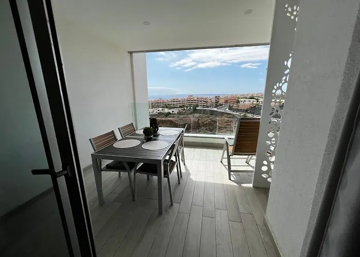 Ocean Garden Sunset - Heated Swimming Pool Free Wifi Apartment