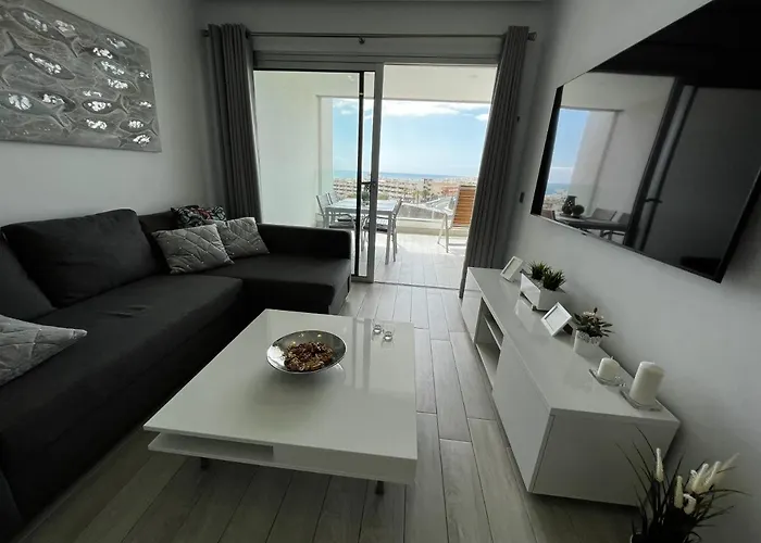 Ocean Garden Sunset - Heated Swimming Pool Free Wifi Apartment