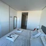 Ocean Garden Sunset - Heated Swimming Pool Free Wifi Apartment