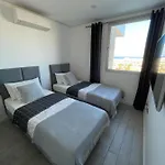 Ocean Garden Sunset - Heated Swimming Pool Free Wifi Apartment *