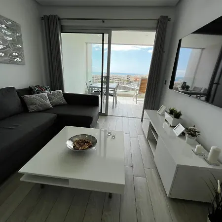 Ocean Garden Sunset - Heated Swimming Pool Free Wifi Apartment